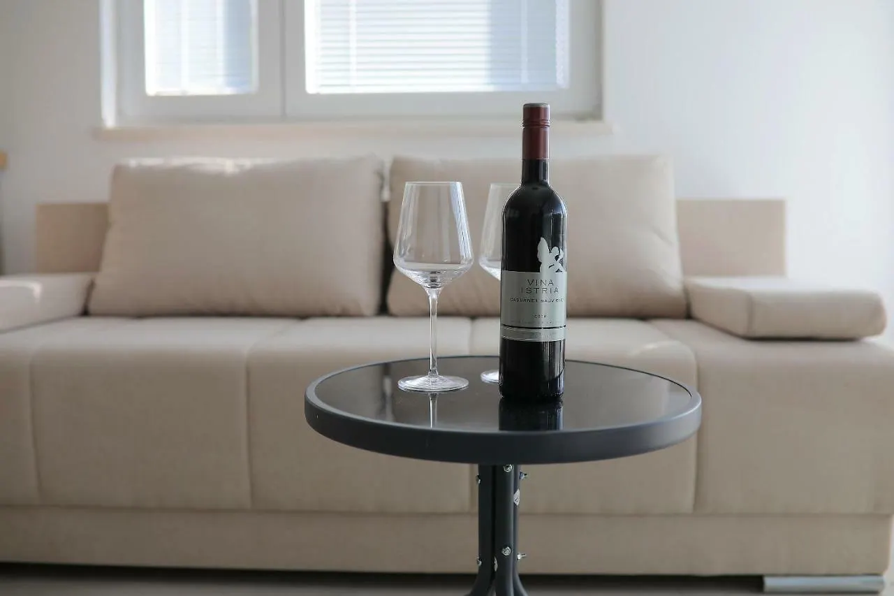 Apartmán Luxury Sunset Penthouse With Seaview Petrcane