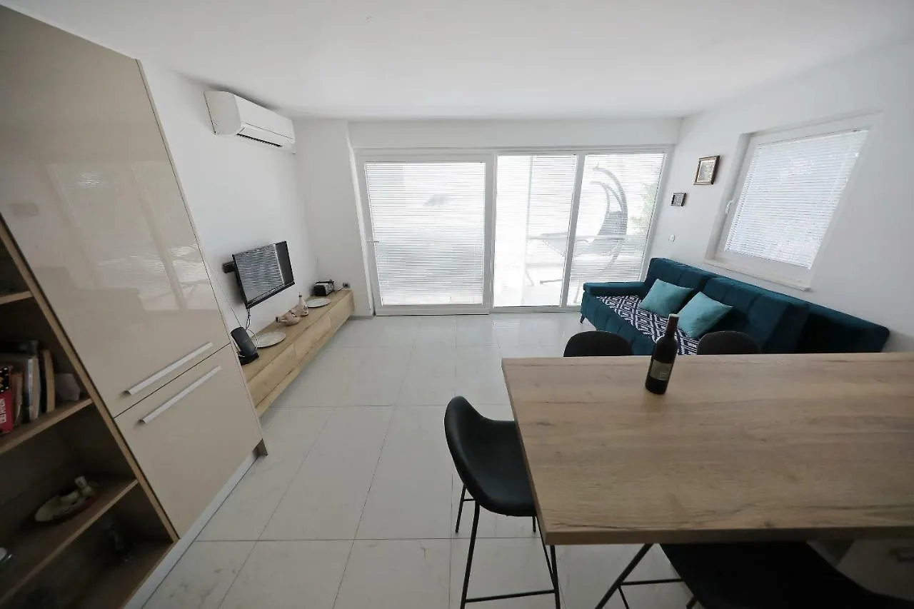 Apartmán Luxury Sunset Penthouse With Seaview Petrcane