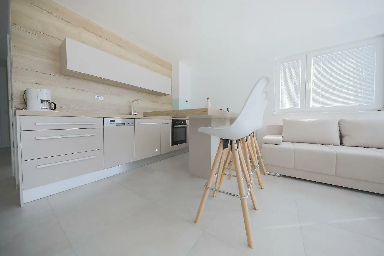 Apartmán Luxury Sunset Penthouse With Seaview Petrcane