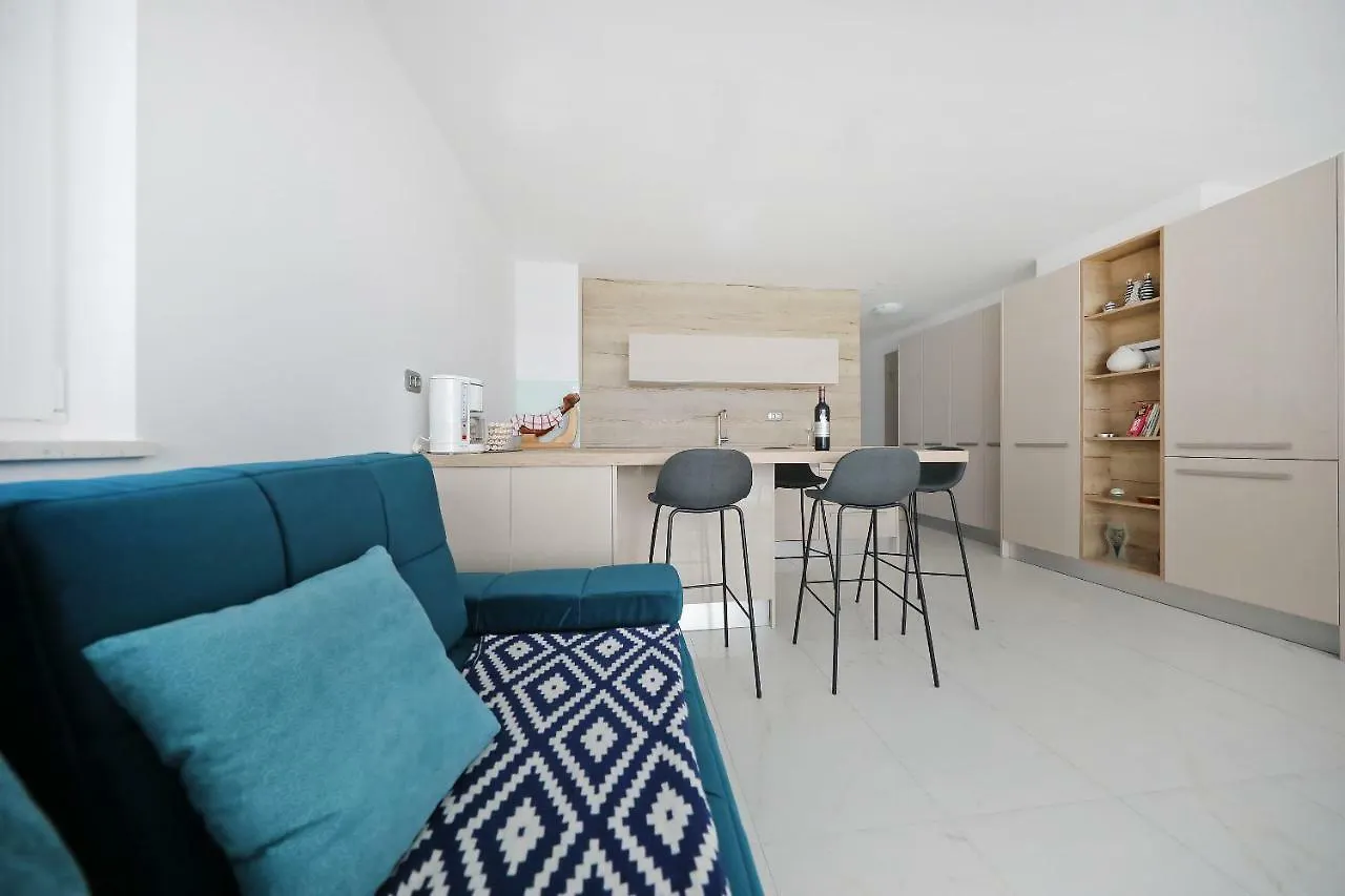 Apartmán Luxury Sunset Penthouse With Seaview Petrcane