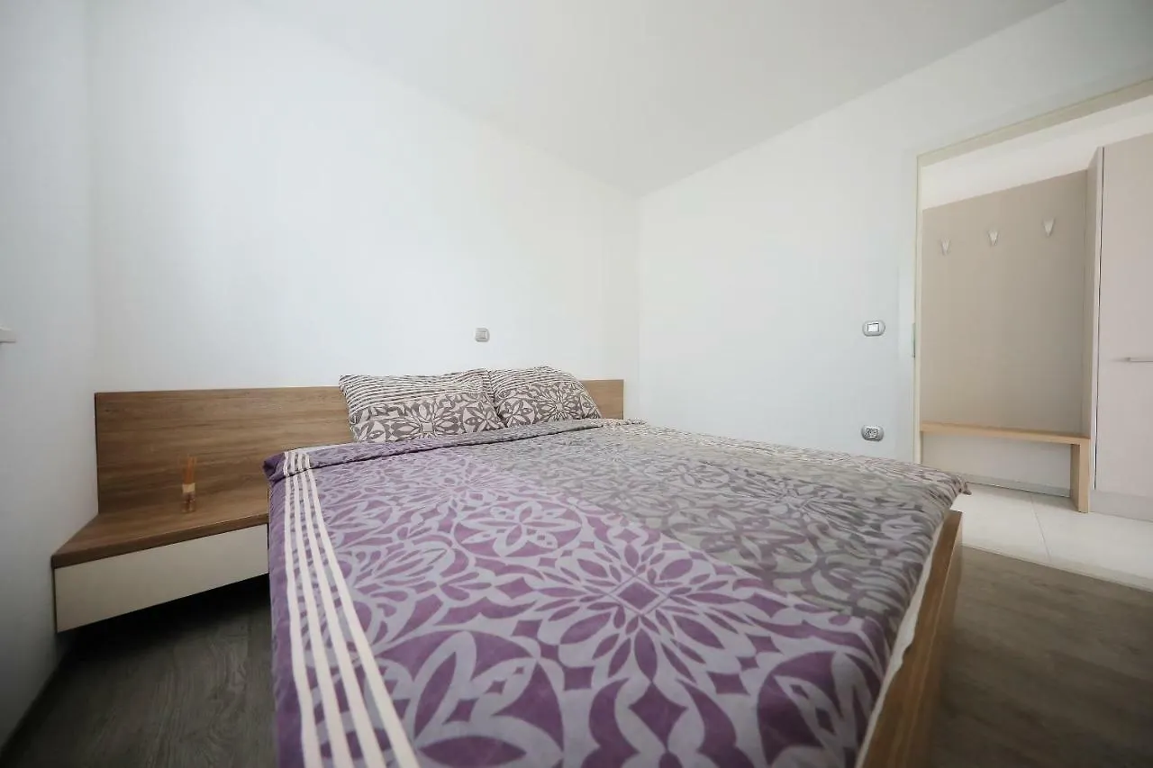 Apartmán Luxury Sunset Penthouse With Seaview Petrcane
